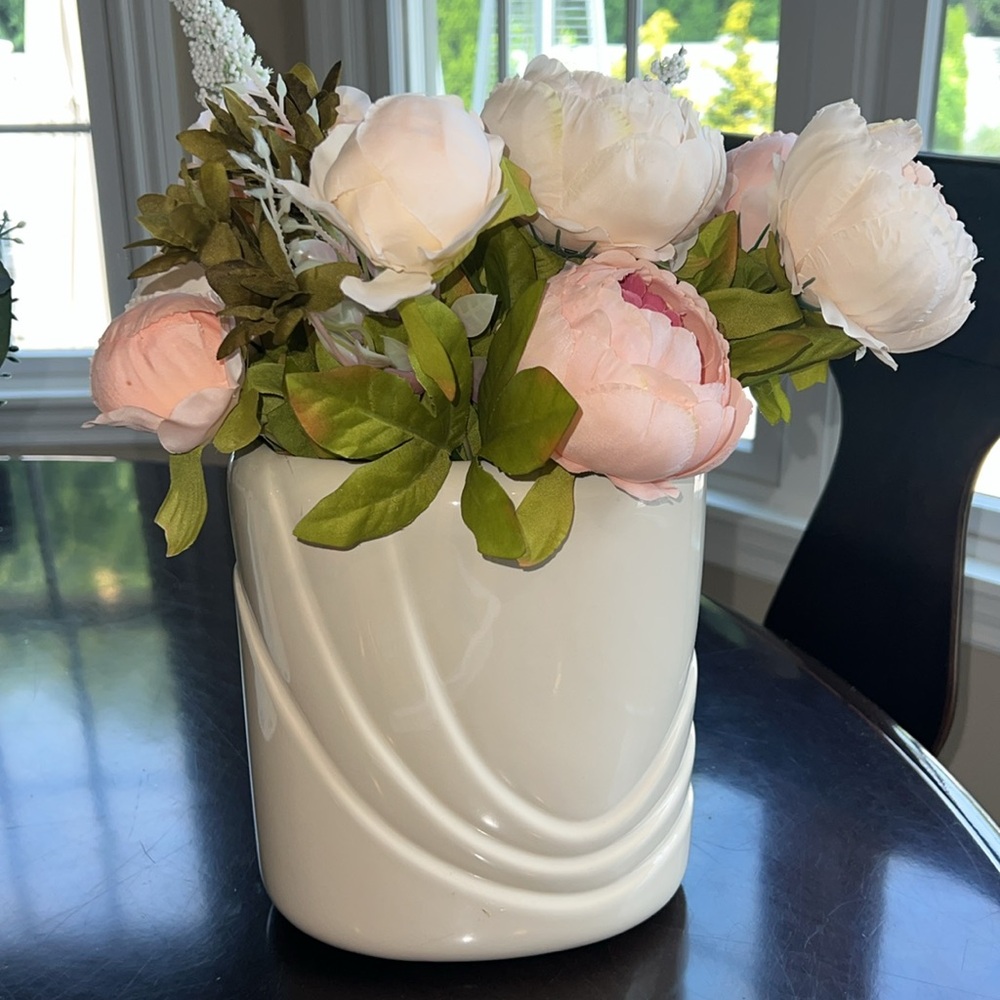 Haeger Art Deco vase